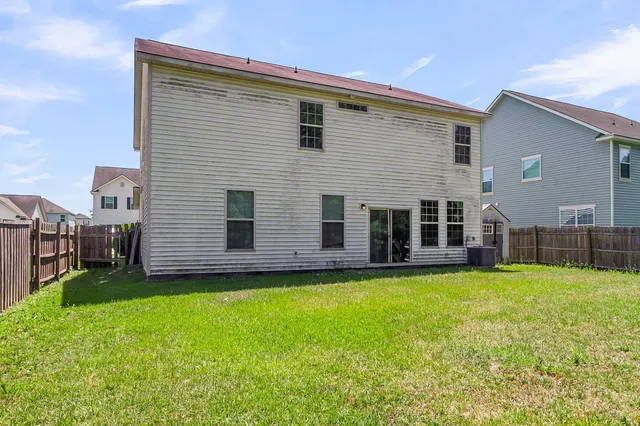 $2,800 | 7624 High Maple Circle, North Charleston, SC 29418