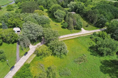 $700,000 | 9461 River Road, Pleasant Prairie, WI 53158