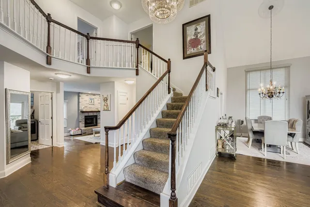 $3,800 | 53 Falcon Place, Westmont, IL 60559