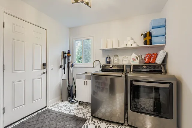 $3,800 | 53 Falcon Place, Westmont, IL 60559