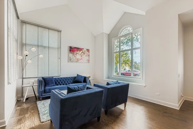 $3,800 | 53 Falcon Place, Westmont, IL 60559