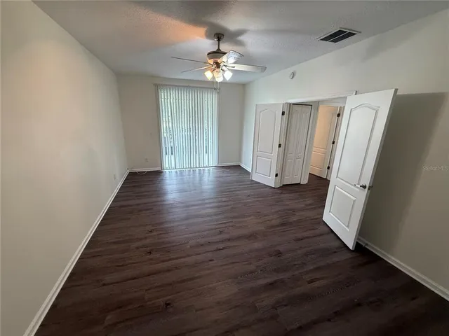 a view of a window in an empty room