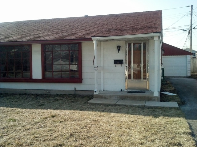 9042 South Ryan Road Hometown, IL 60456 - Photo 1 of 1