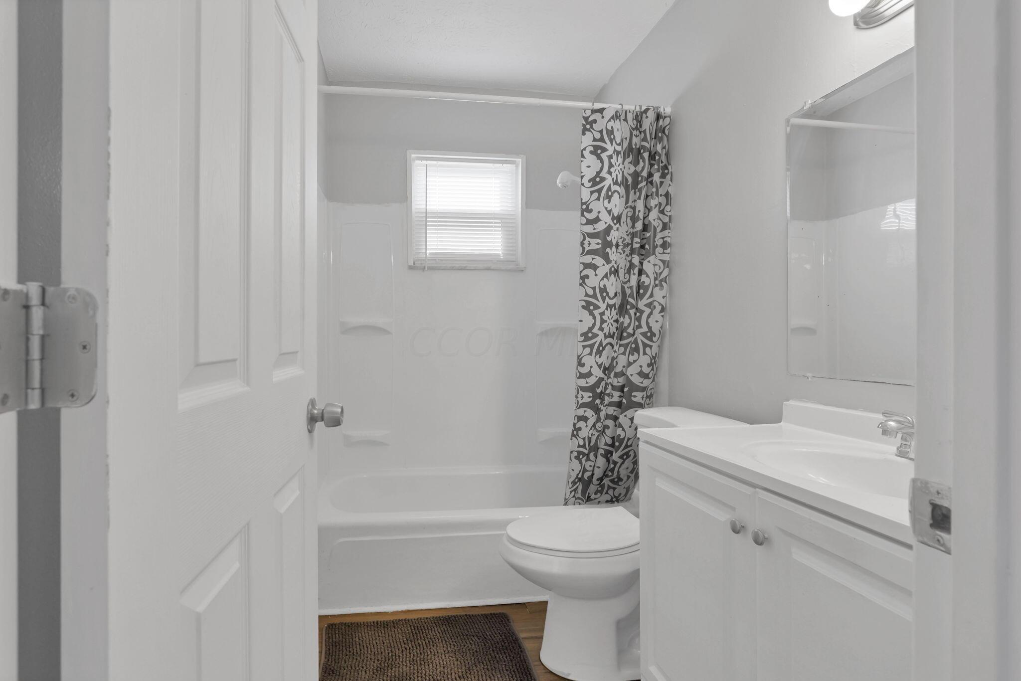690 Kingsford Road Columbus, OH 43204 - Photo 42 of 80 46-web-or-mls-011A9578