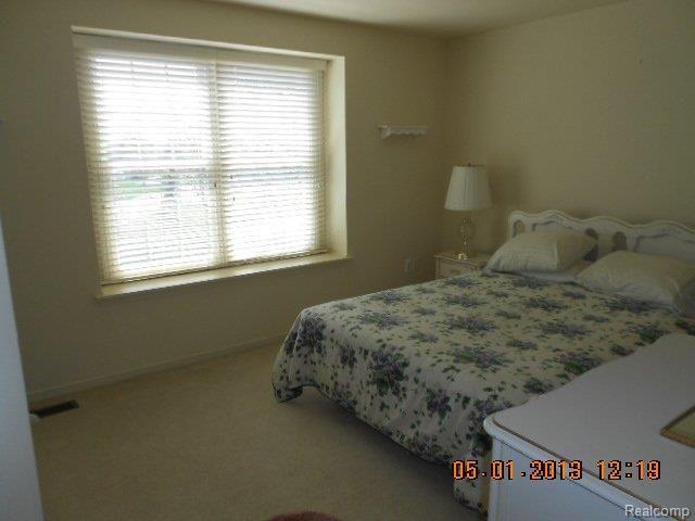4488 Ascot Court Rochester, MI 48306 - Photo 11 of 17 DSCN3415.JPG
