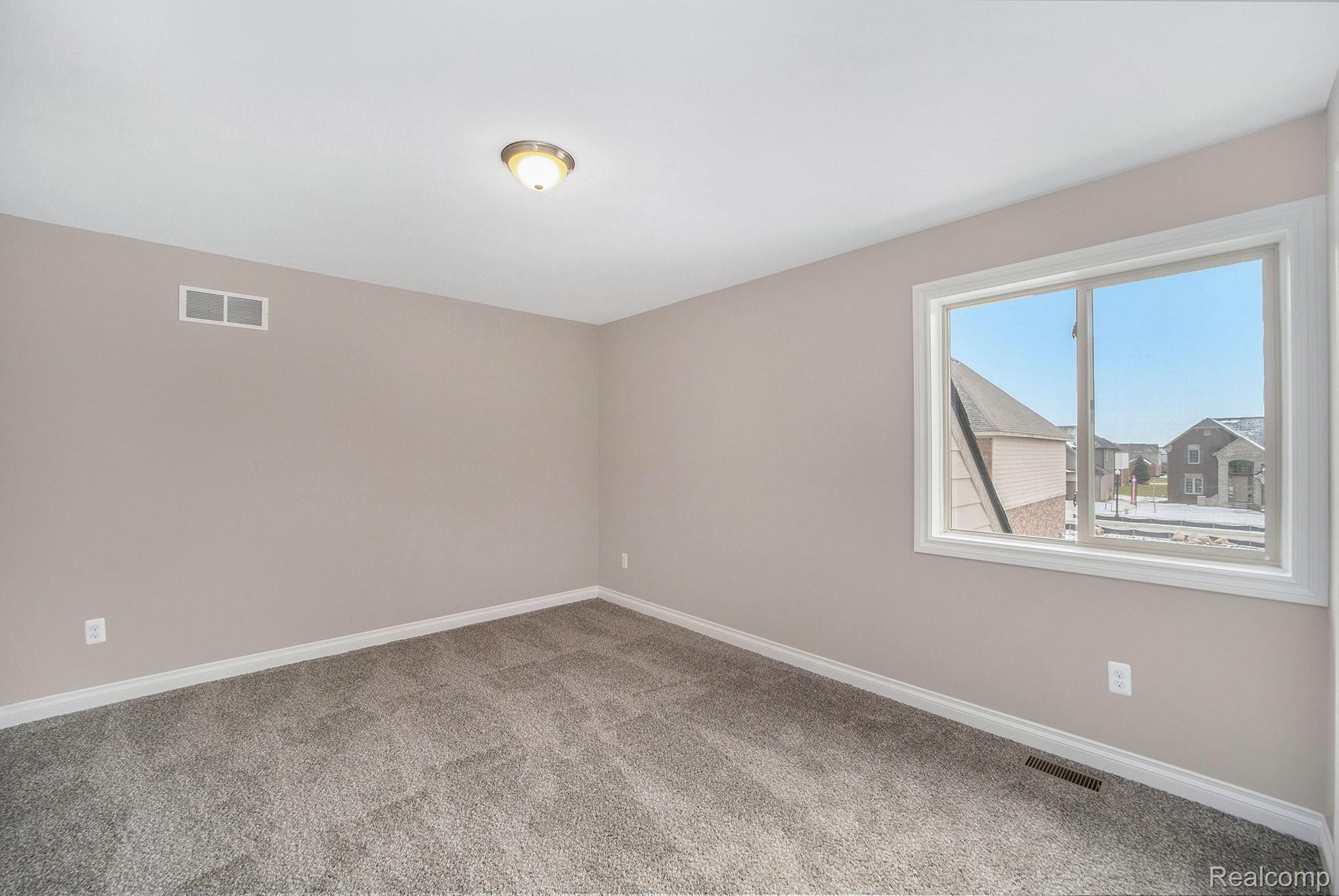 49205 Ridgeview Drive Macomb, MI 48044 - Photo 2 of 40 017A4277-.jpg