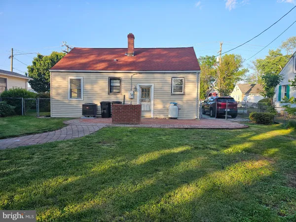 $2,800 | 8524 Highland Lane, Alexandria, VA 22309