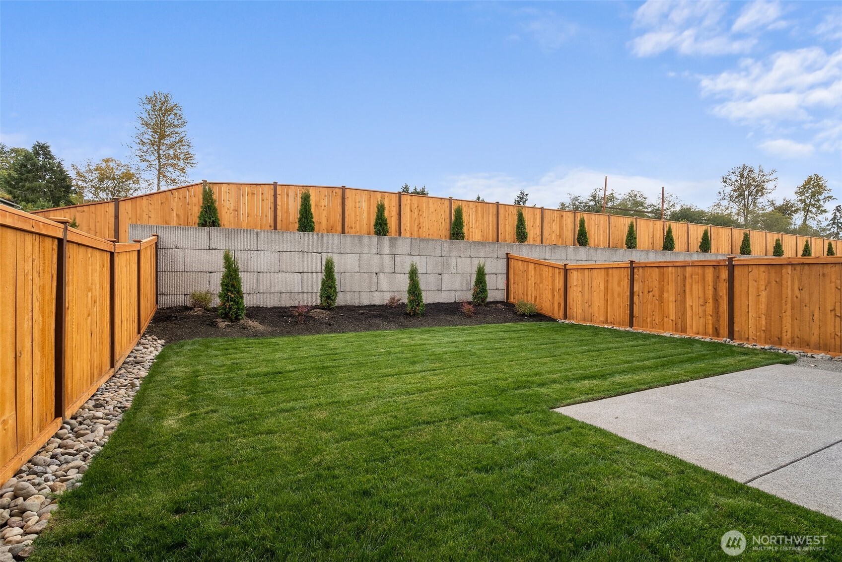 1422 Sequalish Street Steilacoom, WA 98388 - Photo 30 of 34 a view of a backyard with a garden