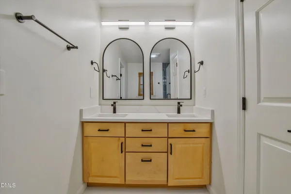 $595,000 | 2547 Comanche Trail, Hillsborough, NC 27278