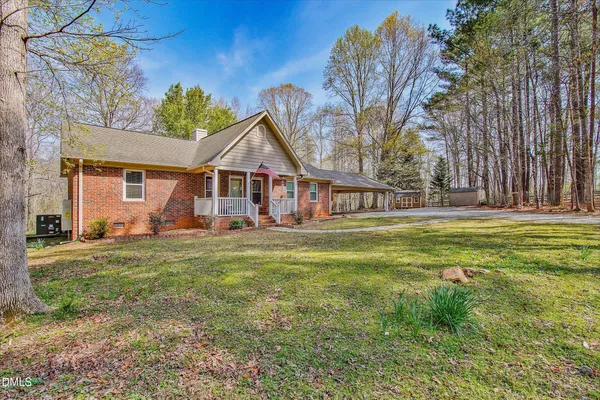 $595,000 | 2547 Comanche Trail, Hillsborough, NC 27278