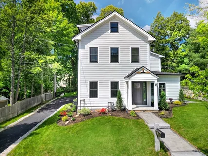 $2,890,000 | 8 Chestnut Street, Winchester, MA 01890