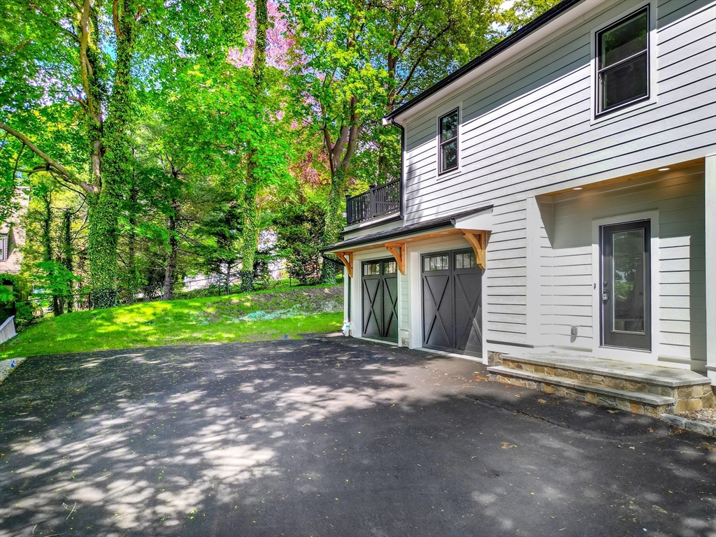 8 Chestnut Street Winchester, MA 01890 - Photo 3 of 42