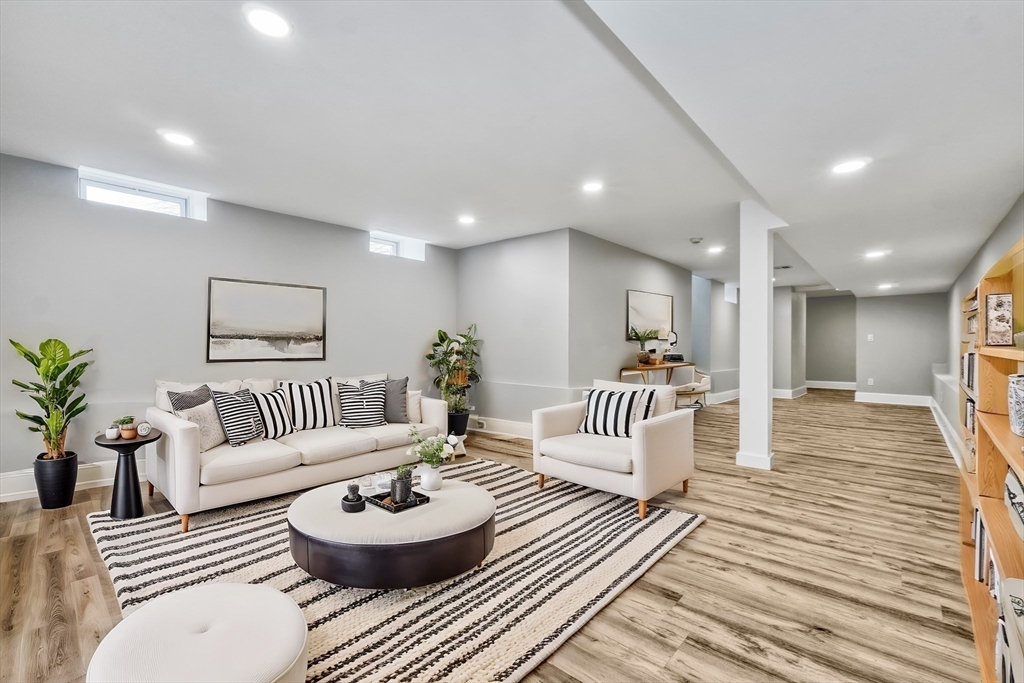 8 Chestnut Street Winchester, MA 01890 - Photo 38 of 42