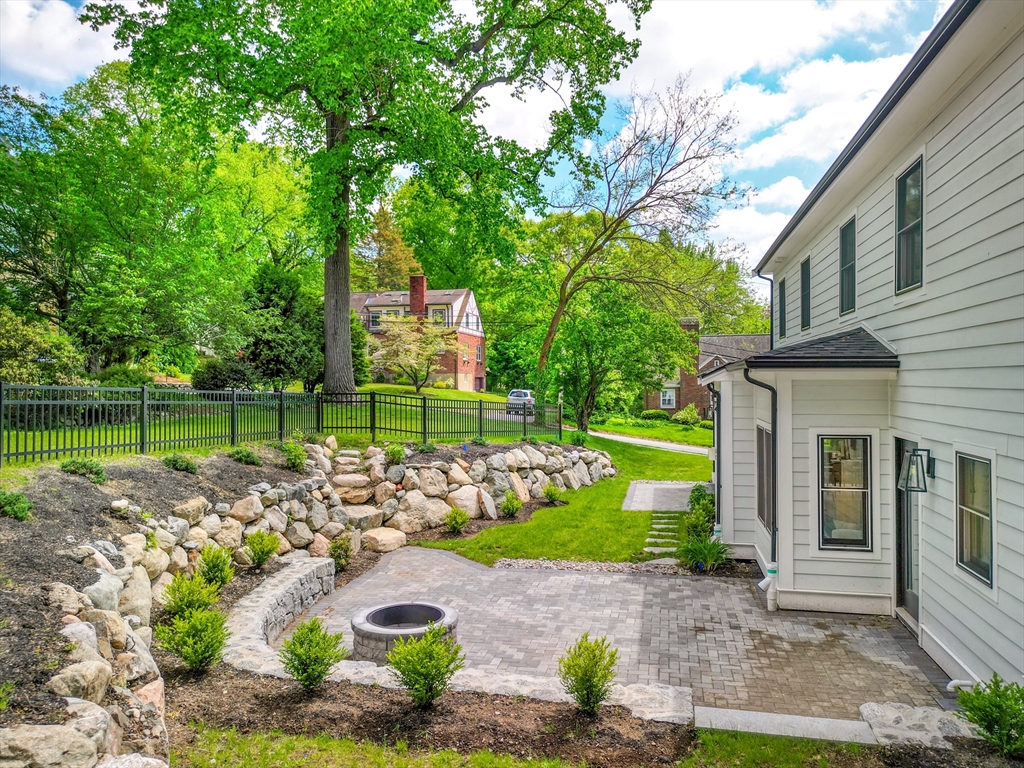 8 Chestnut Street Winchester, MA 01890 - Photo 40 of 42