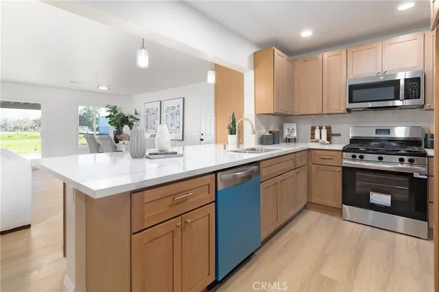 $899,000 | 9575 Locust Avenue, Bloomington, CA 92316