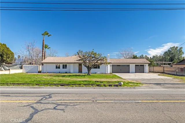 $899,000 | 9575 Locust Avenue, Bloomington, CA 92316