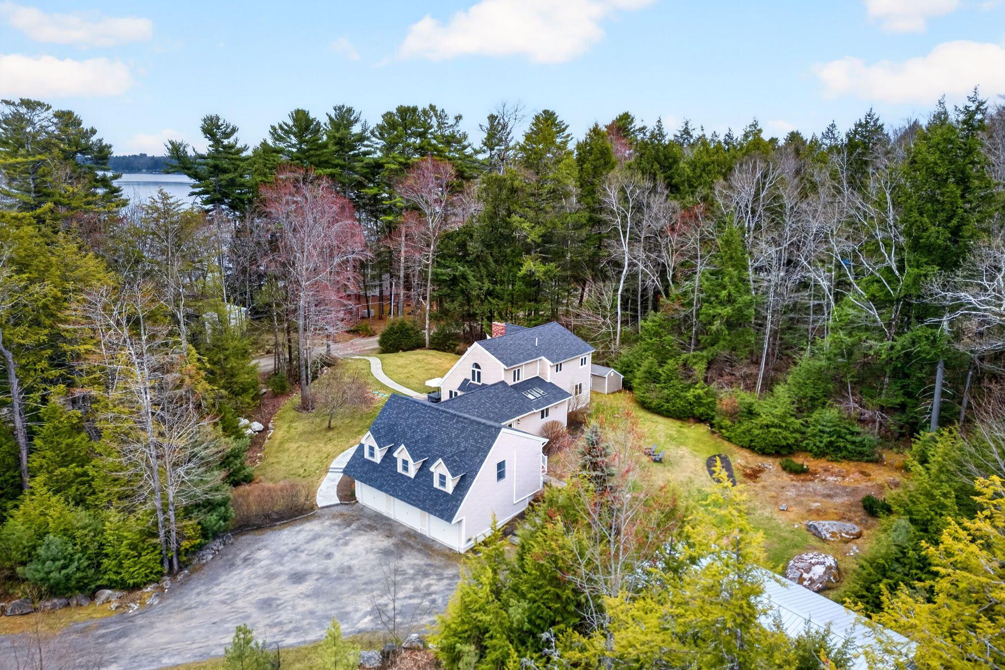 71-72 Quarry Cove Road Raymond, ME 04071 - Photo 7 of 63 .
