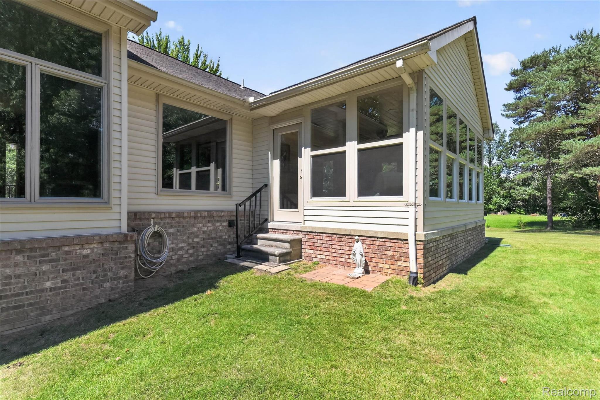 4037 Chilson Road Howell, MI 48843 - Photo 44 of 69 48-48.jpg