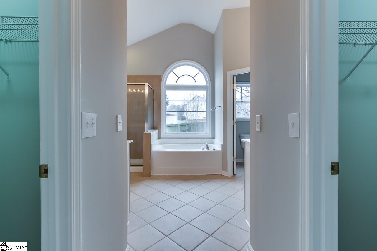 21 Springleaf Court Simpsonville, SC 29681 - Photo 14 of 36 Gallery Image 14