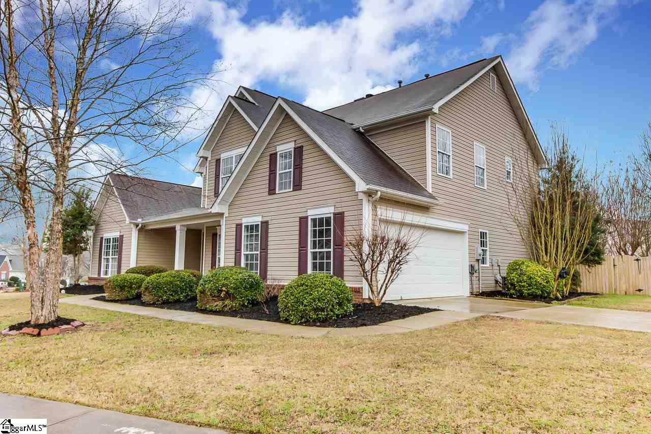 21 Springleaf Court Simpsonville, SC 29681 - Photo 3 of 36 Gallery Image 3