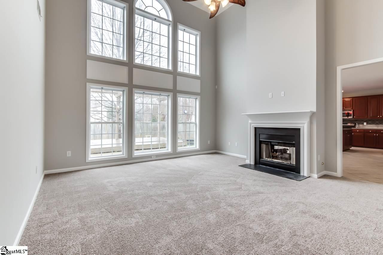 21 Springleaf Court Simpsonville, SC 29681 - Photo 7 of 36 Gallery Image 7