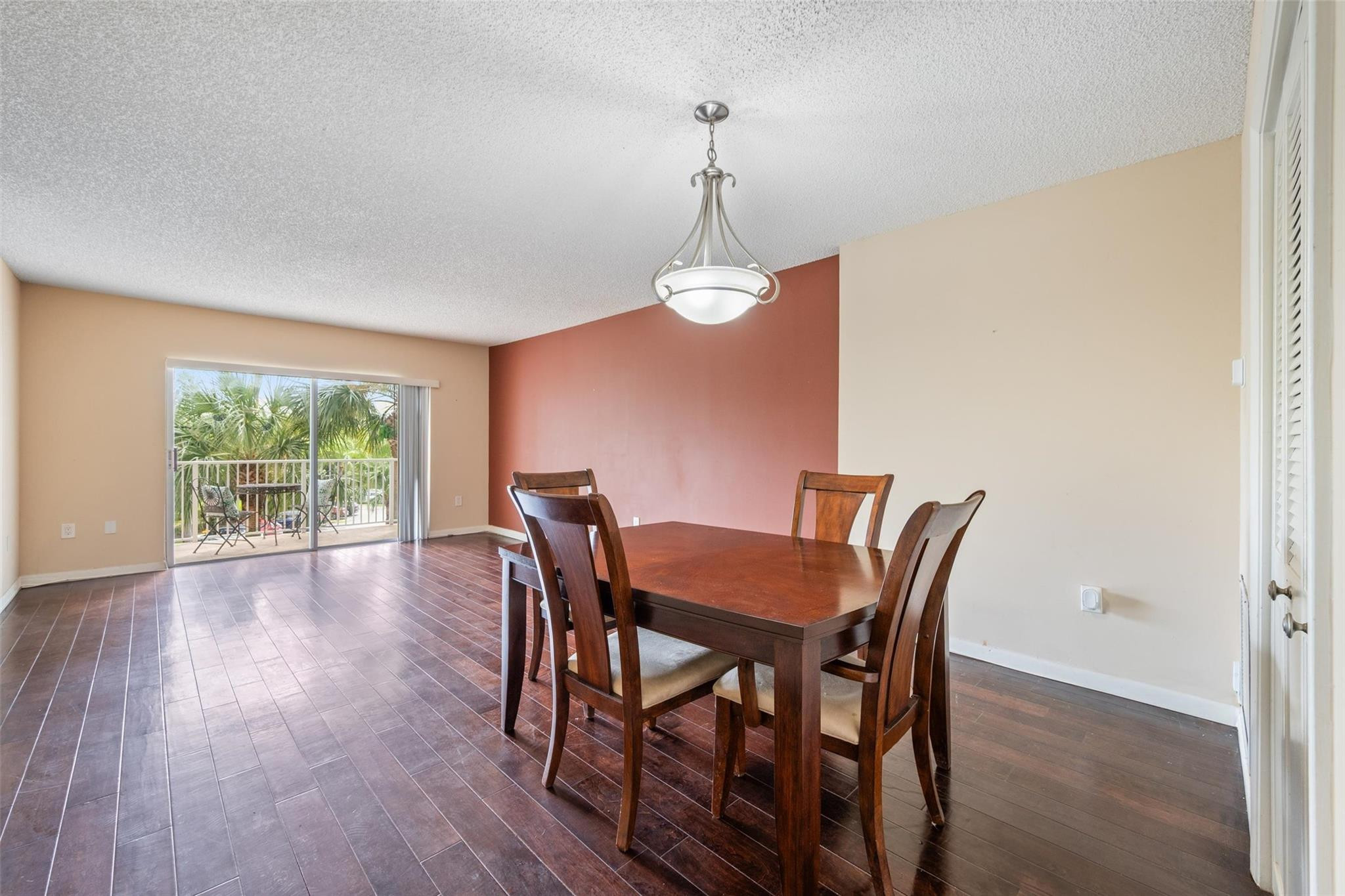 3850 Washington Street, Unit 315 Hollywood, FL 33021 - Photo 3 of 18 Photo 3