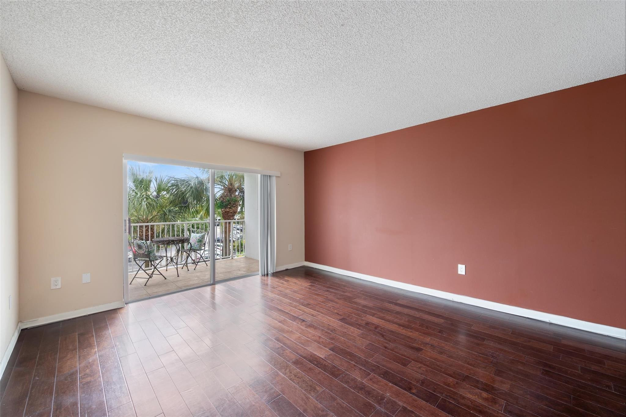 3850 Washington Street, Unit 315 Hollywood, FL 33021 - Photo 4 of 18 Photo 4