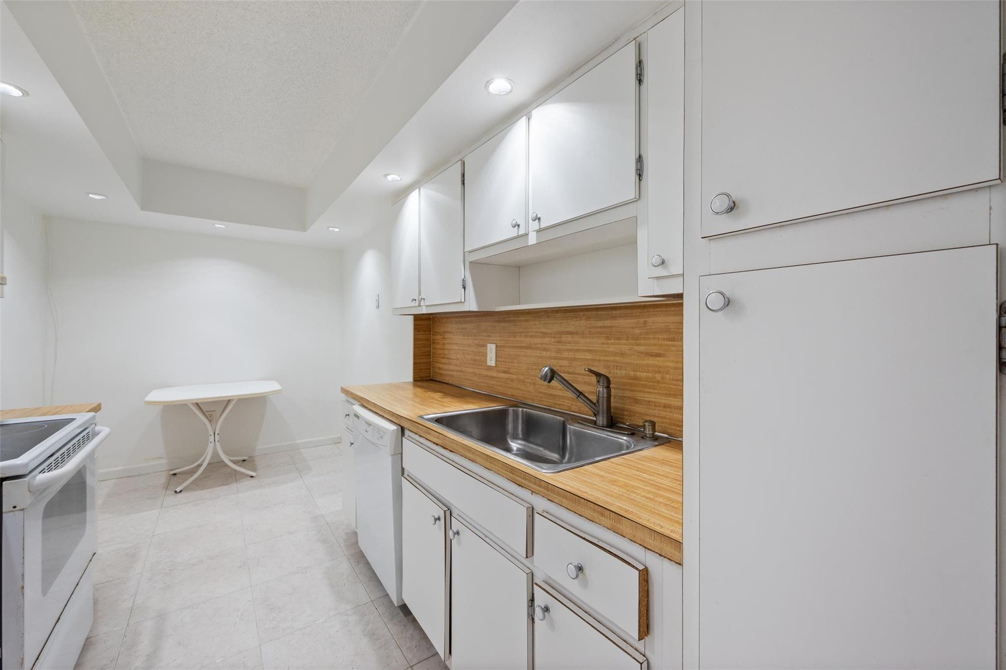 3850 Washington Street, Unit 315 Hollywood, FL 33021 - Photo 5 of 18 Photo 5