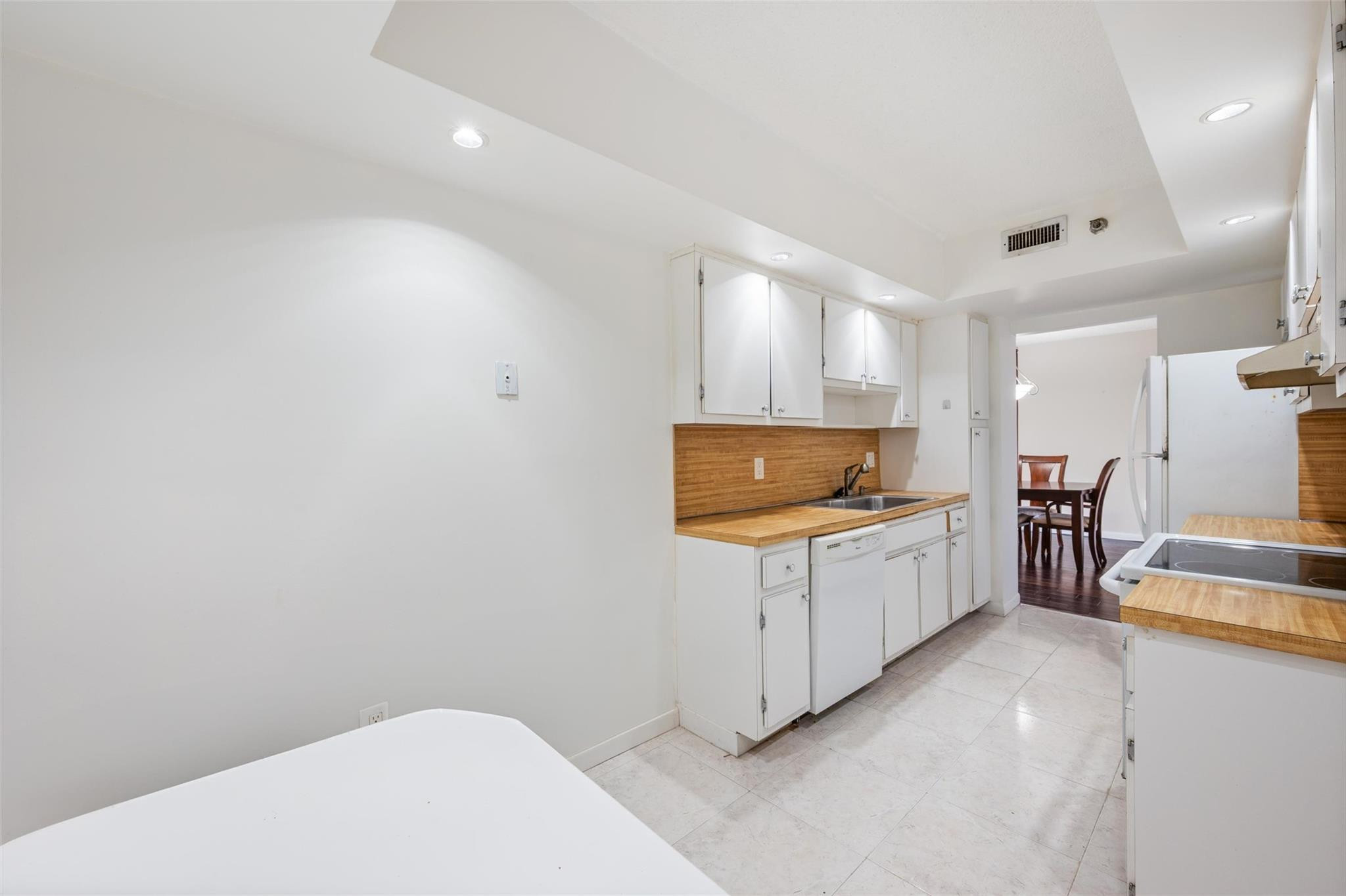 3850 Washington Street, Unit 315 Hollywood, FL 33021 - Photo 8 of 18 Photo 8