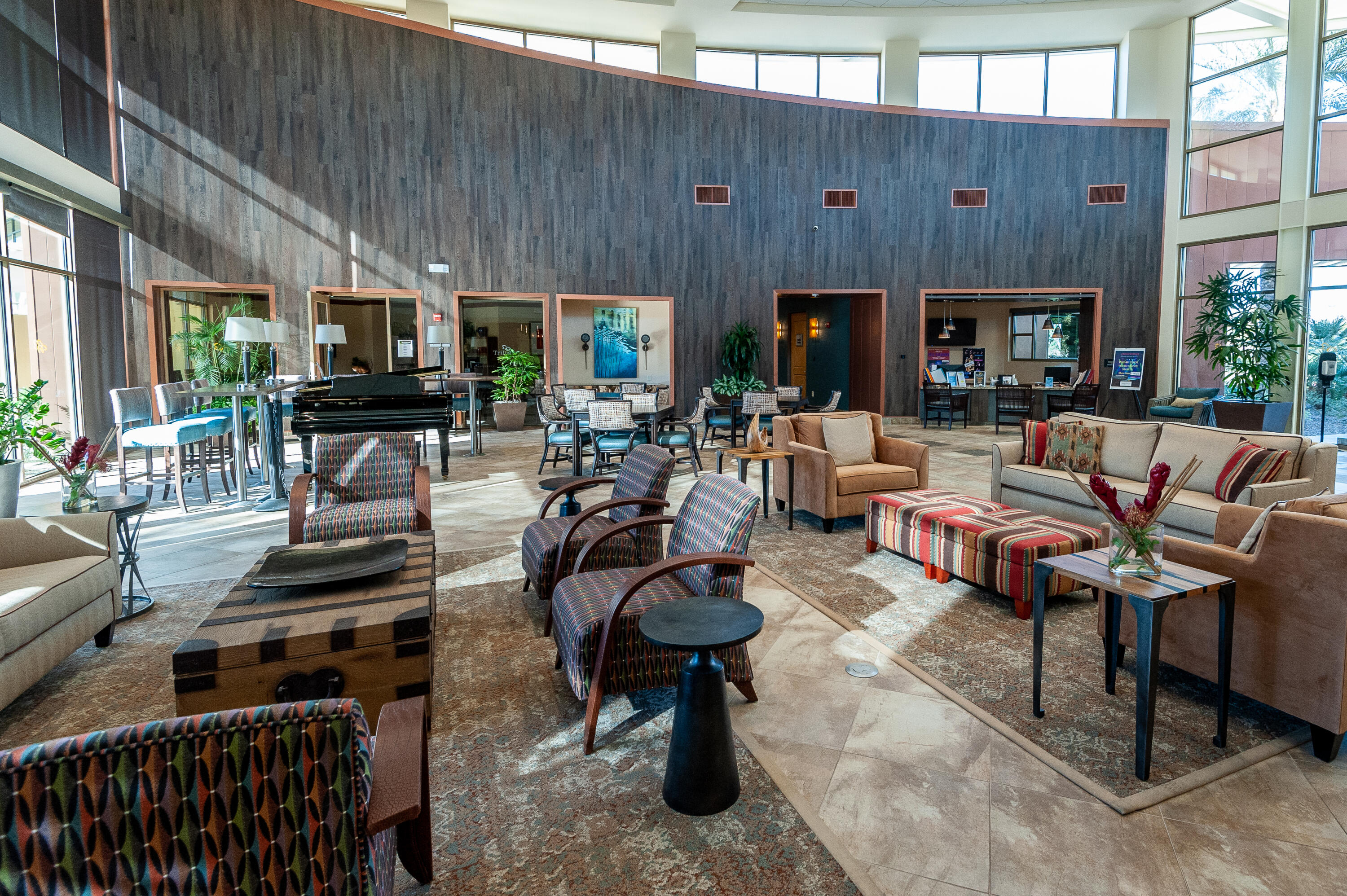 60553 Juniper Lane La Quinta, CA 92253 - Photo 86 of 99 Grand living room 1 L