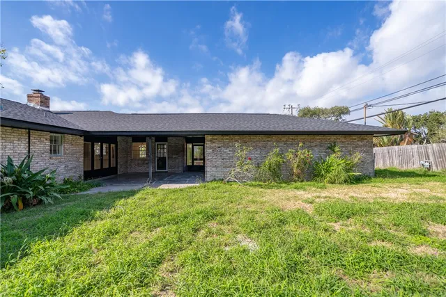 $375,000 | 4702 Champions Drive, Corpus Christi, TX 78413