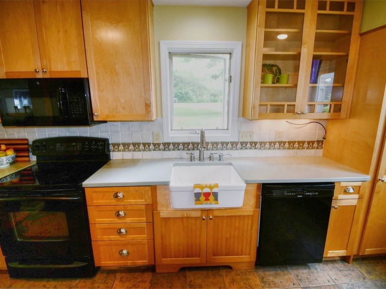 87 Cumberland Road Burlington, VT 05408 - Photo 6 of 22 Gallery Image 6