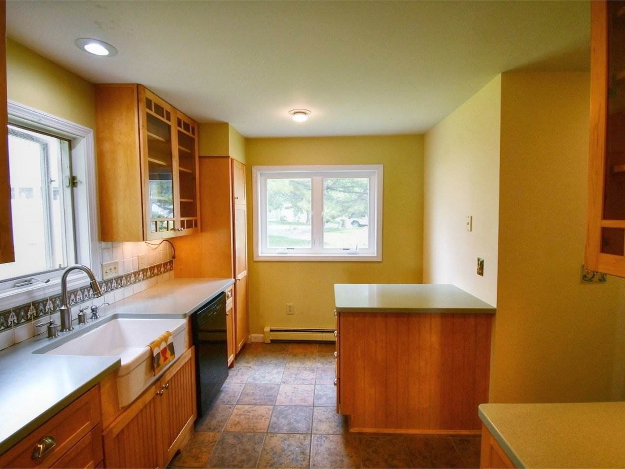 87 Cumberland Road Burlington, VT 05408 - Photo 8 of 22 Gallery Image 8