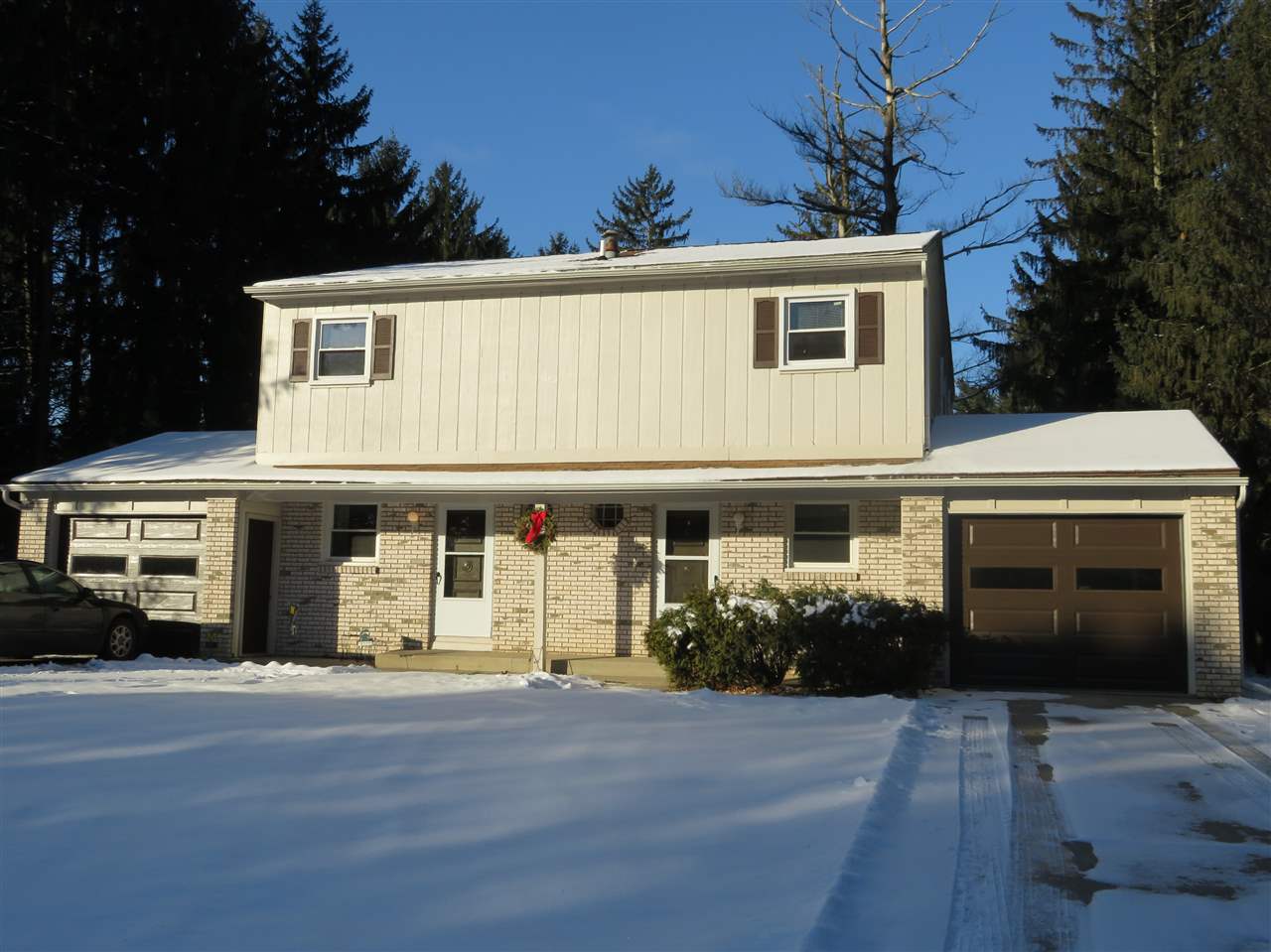 12328 South Beardslee Road Perry, MI 48872 - Photo 22 of 22 31311839-21.JPG