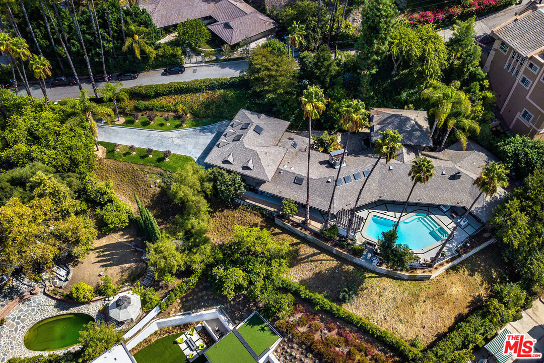 4531 Noeline Way Encino, CA 91436 - Photo 3 of 41