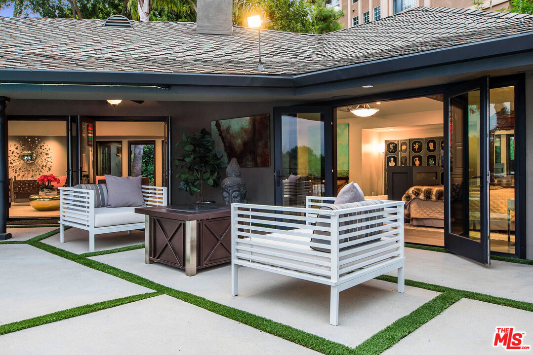 4531 Noeline Way Encino, CA 91436 - Photo 34 of 41