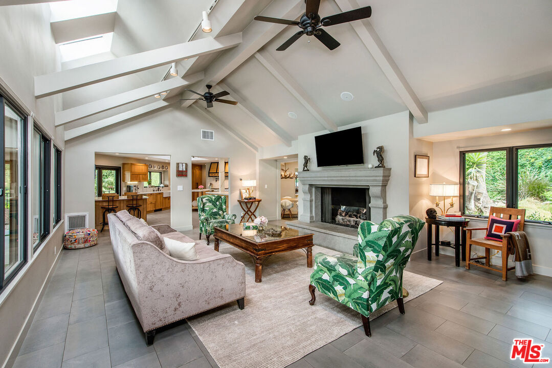 4531 Noeline Way Encino, CA 91436 - Photo 6 of 41