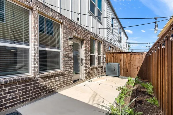 $2,850 | 2133 Lovedale Avenue, Dallas, TX 75235