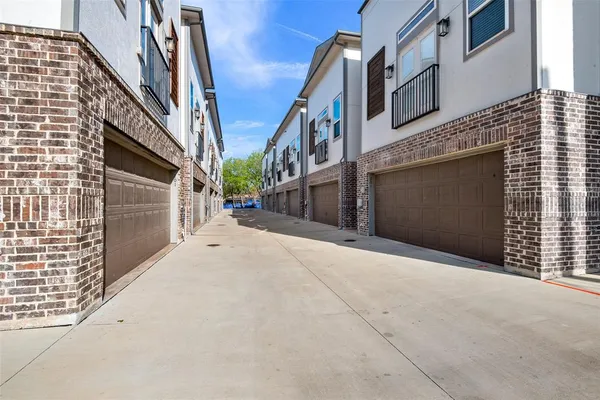 $2,850 | 2133 Lovedale Avenue, Dallas, TX 75235
