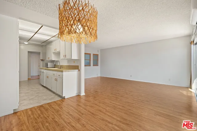 $589,500 | 5950 Buckingham Parkway, Unit 610, Culver City, CA 90230