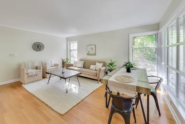 $499,000 | 6053 North Keeler Avenue, Chicago, IL 60646