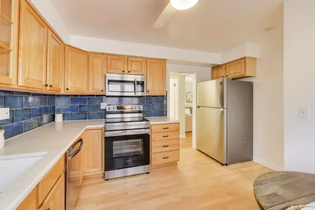 $499,000 | 6053 North Keeler Avenue, Chicago, IL 60646