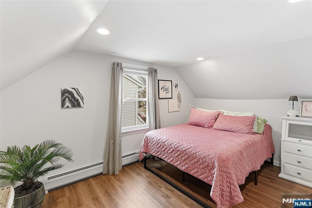 44 Kaywin Avenue Hawthorne, NJ 07506 - Photo 17 of 32