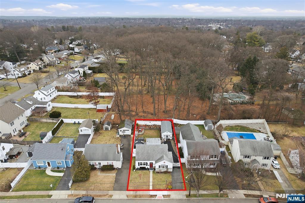 44 Kaywin Avenue Hawthorne, NJ 07506 - Photo 22 of 32