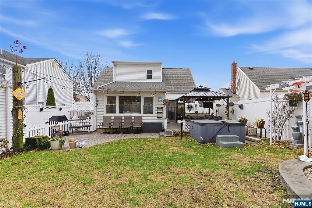 44 Kaywin Avenue Hawthorne, NJ 07506 - Photo 26 of 32