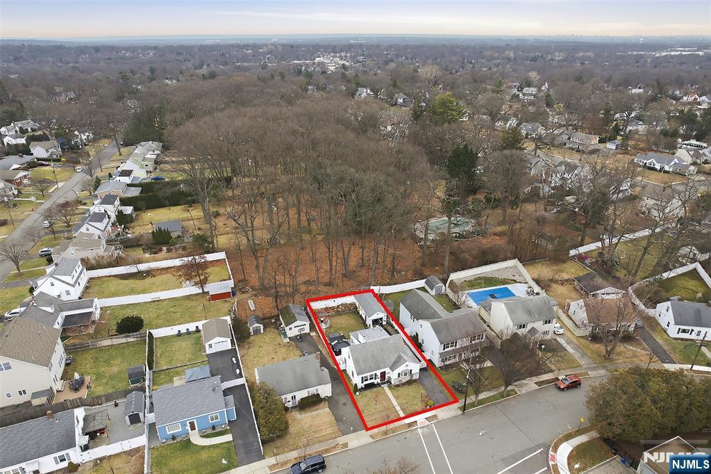 44 Kaywin Avenue Hawthorne, NJ 07506 - Photo 28 of 32