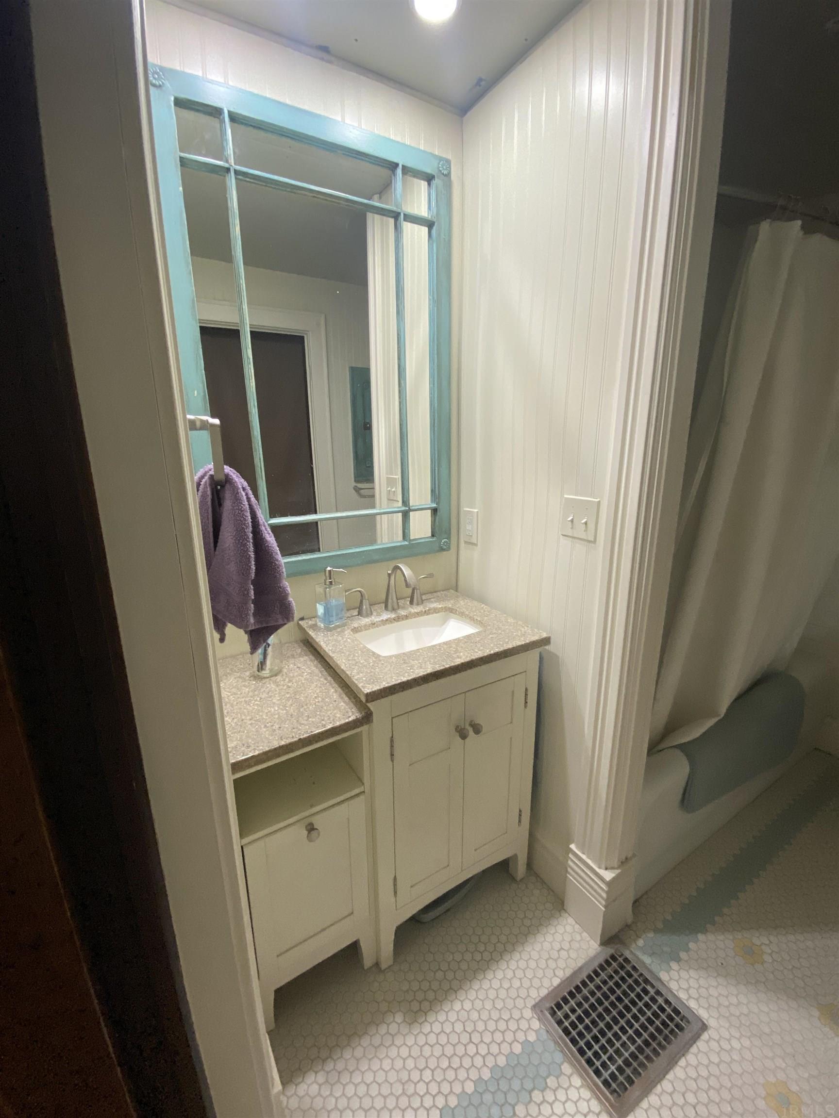 2620 Stringtown Road Evansville, IN 47711 - Photo 21 of 36 Gallery Image 21