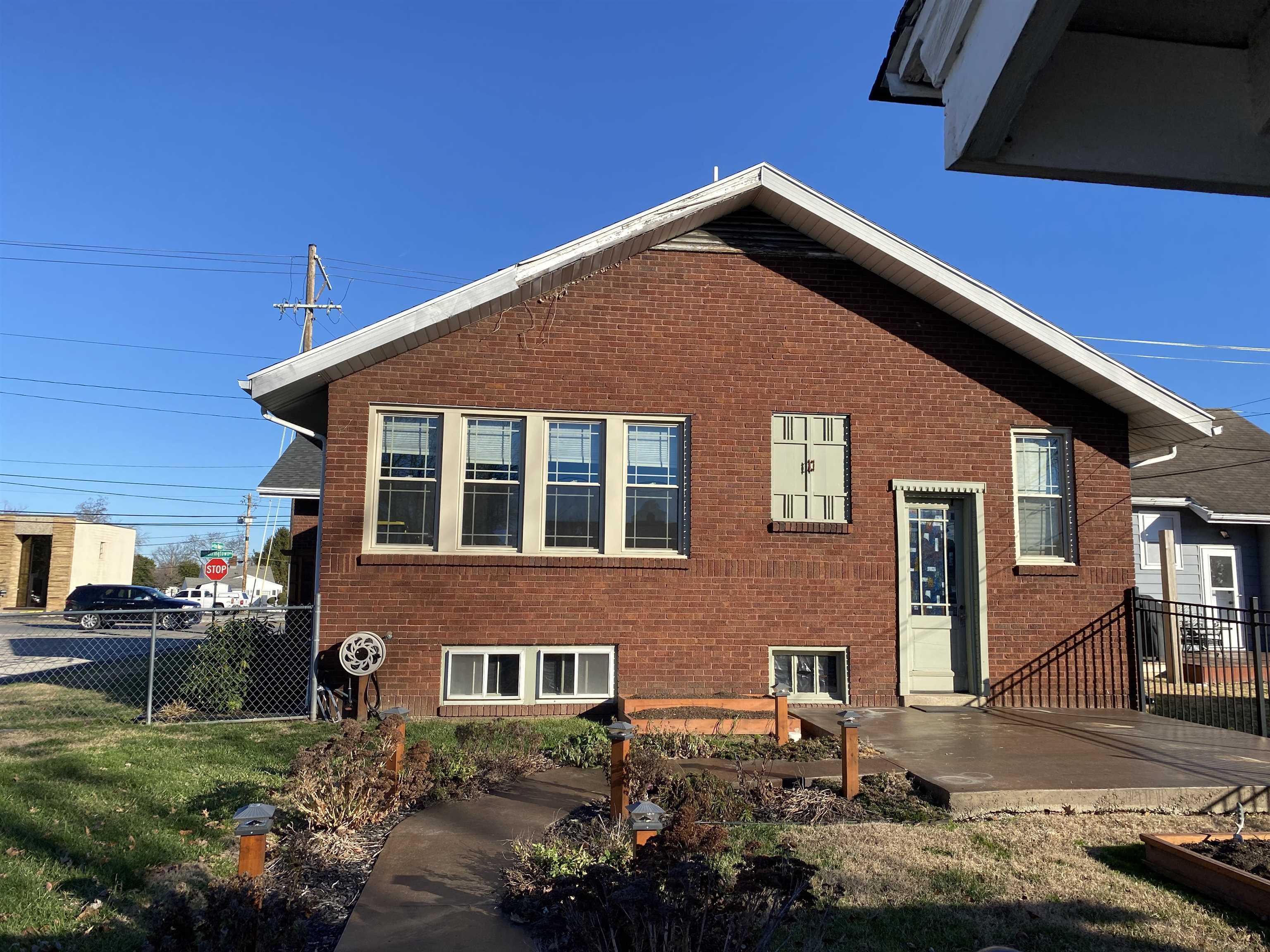 2620 Stringtown Road Evansville, IN 47711 - Photo 10 of 36 Gallery Image 10