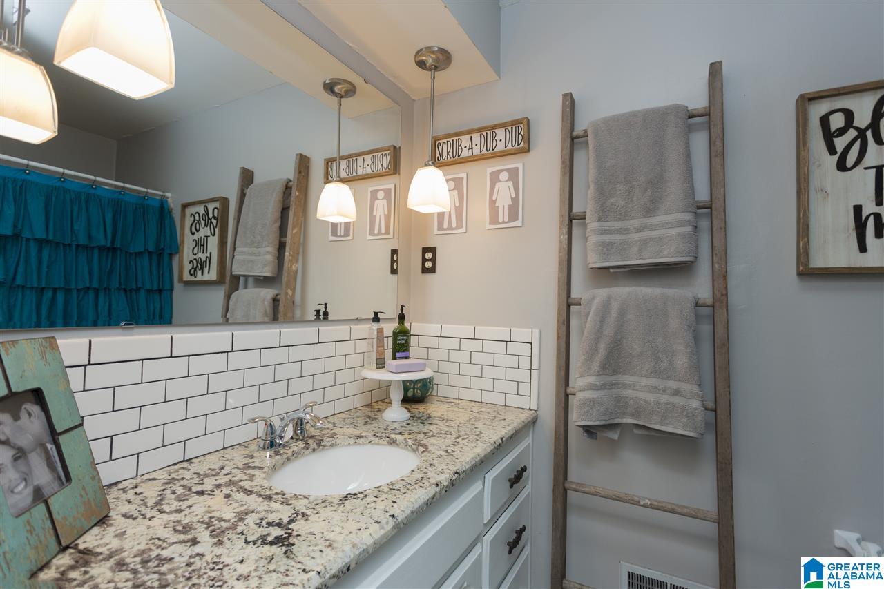 637 South Sanders Road Hoover, AL 35226 - Photo 21 of 47
