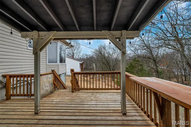 $314,900 | 5439 Valleyside Lane, St. Louis, MO 63128